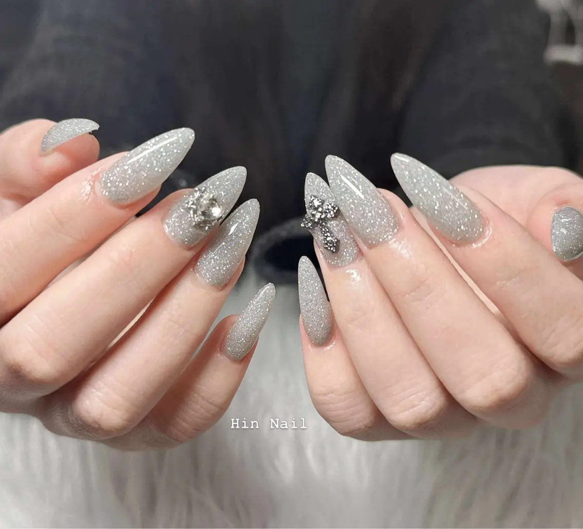 ネイル ハンドネイル HIN NAILのネイルデザイン
