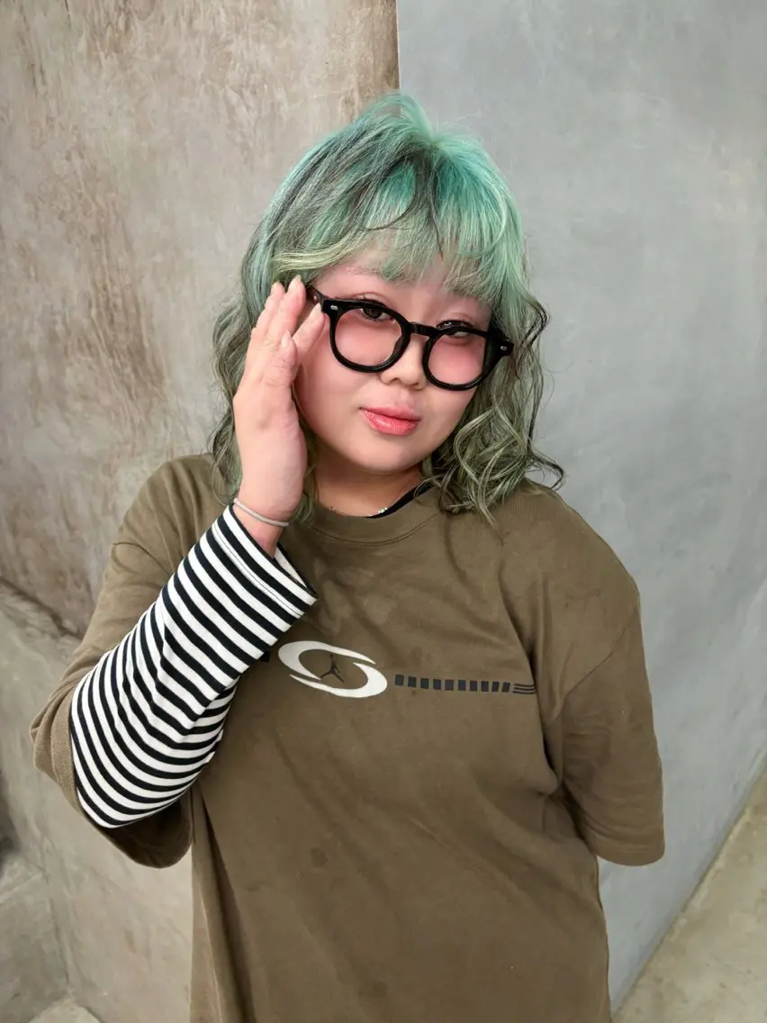 ミディアム カラー ミント ヘアカラー デザインカラー /rioのヘアスタイル