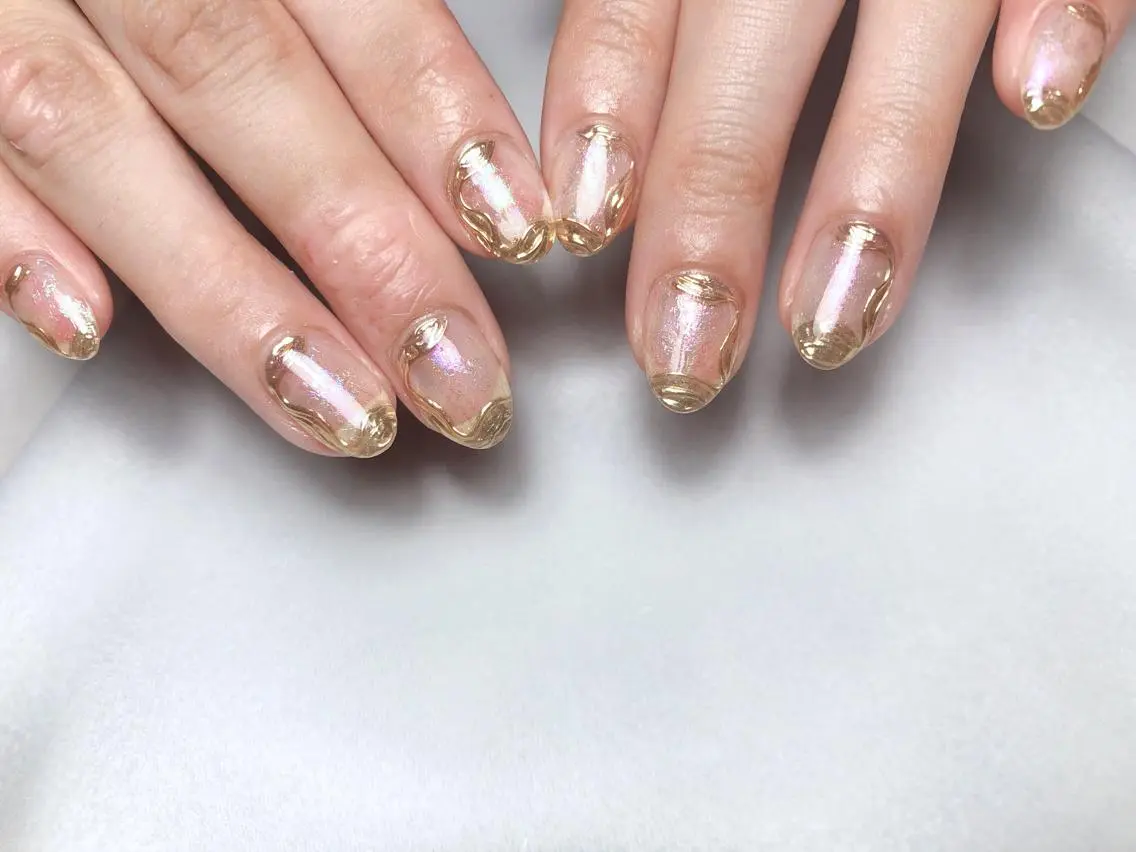 ネイル オーロラネイル ミラーネイル ハンドネイル saki_ nail heronのネイルデザイン