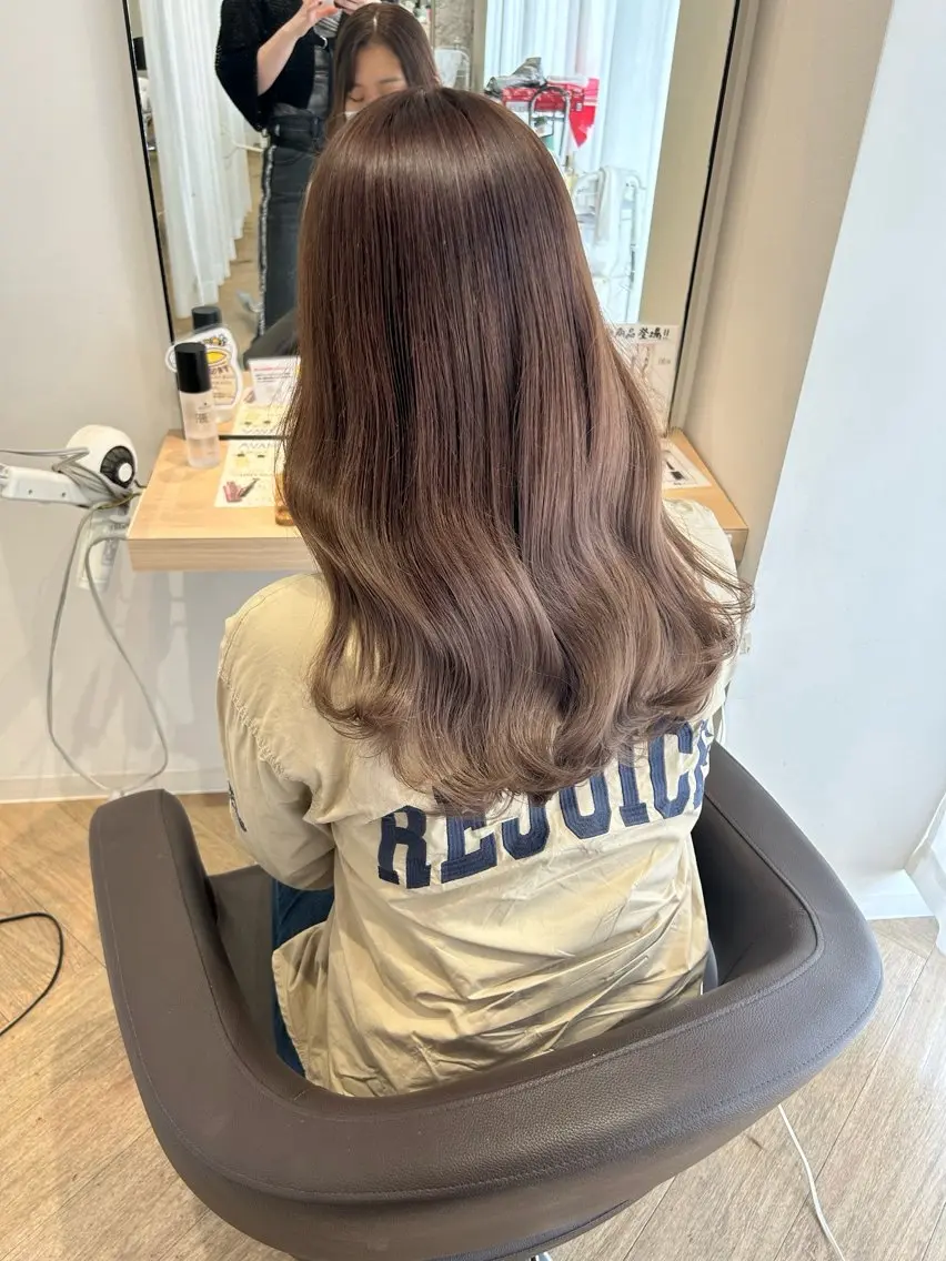 ロング カラー カット ヘアカラー トリートメント 砂野 真璃奈のヘアスタイル