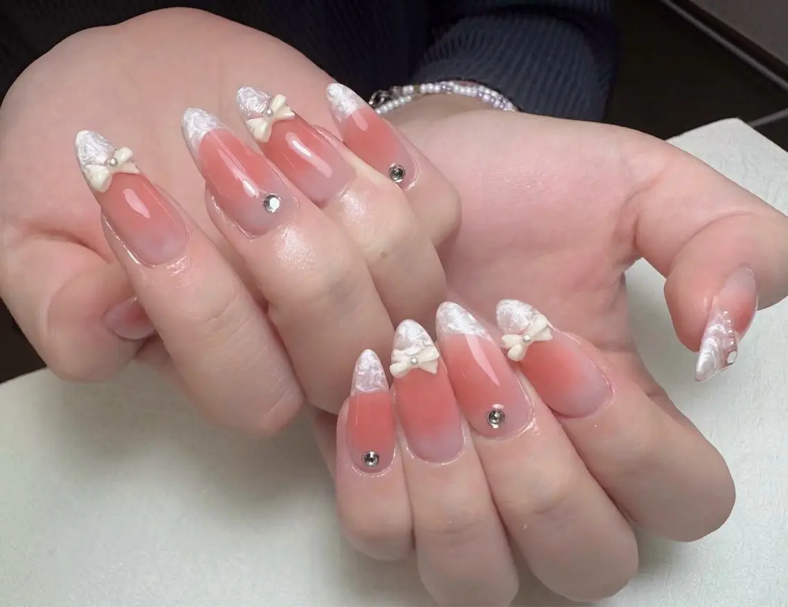 ネイル ボルドー ブラウン チークネイル 長さ出し フレンチネイル 中野駅から2分 MEO NAILのネイルデザイン