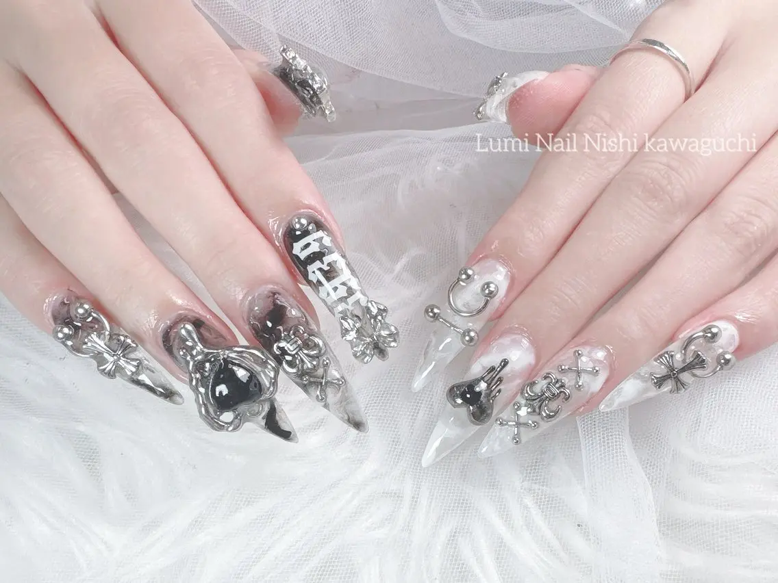 ネイル ジェルネイル ガーリー ハート キラキラネイル ピンク Lumi Nail Salonのネイルデザイン