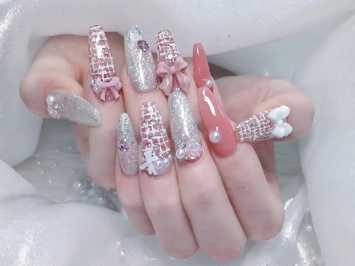 ネイル チークネイル 長さ出し フラッシュネイル フレンチネイル ジェルネイル Chouette Nailのネイルデザイン