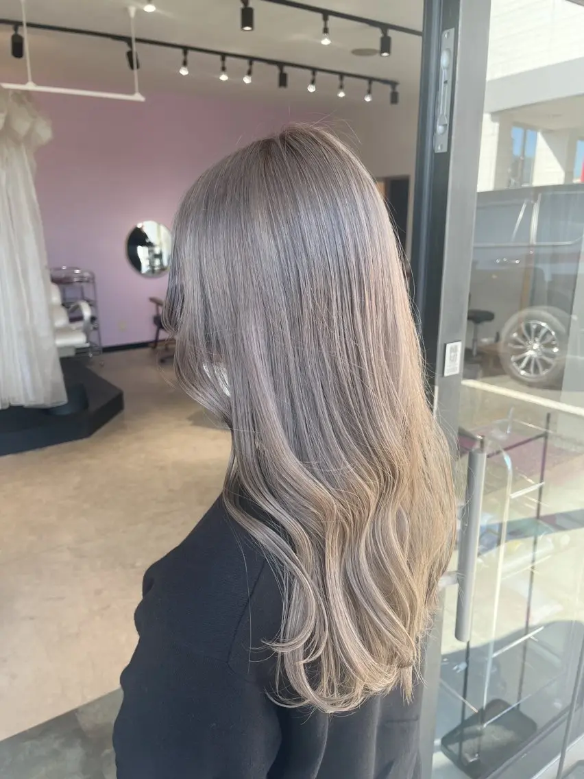 ロング カラー グレージュ Bonheur銀座 /runaのヘアスタイル