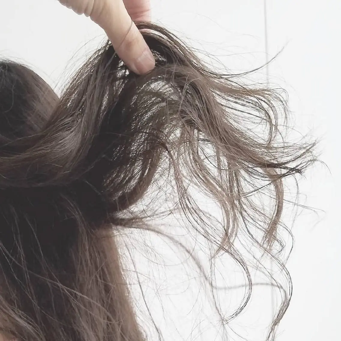 ミディアム カラー ネイル ヘアアレンジ パーマ 透明感カラー グレージュ iplus　眉毛と まつげパーマ専門店のマツエク・マツパデザイン