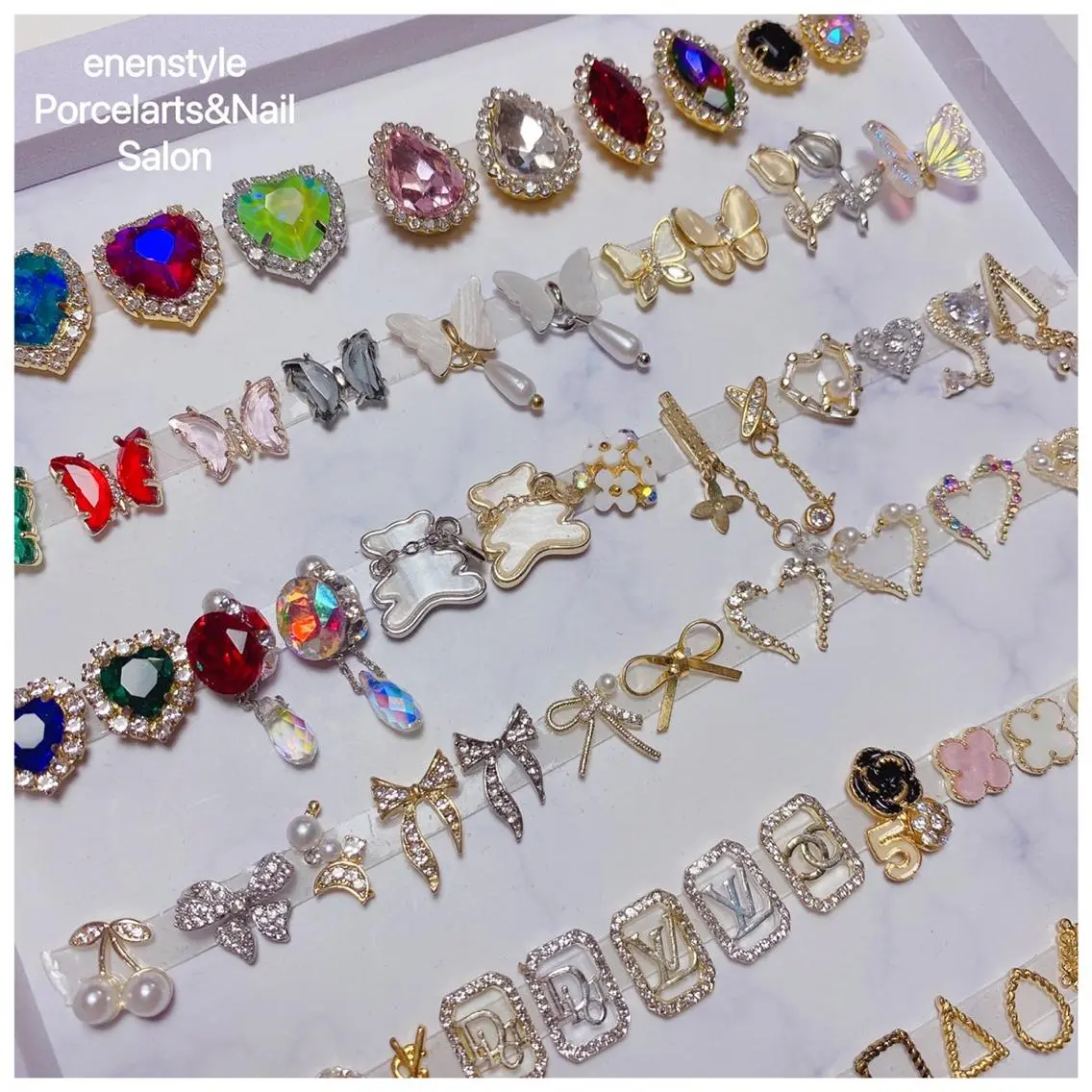 ミディアム ネイル 🐾enen style 🐾のネイルデザイン