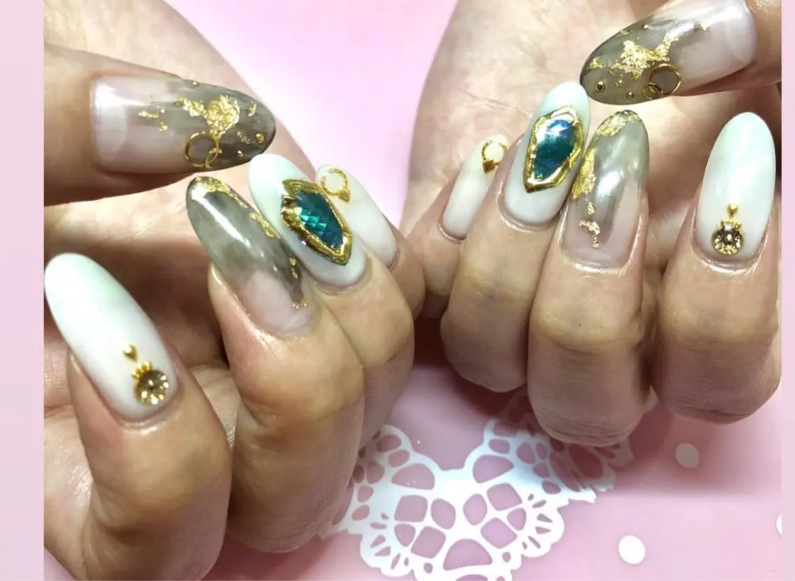 ネイル Zina豊洲店 Makiのネイルデザイン