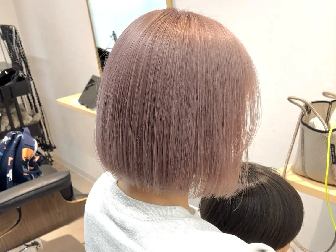 ミディアム カラー カット ヘアカラー トリートメント ボブ/韓国ボブ/ブリ ーチ/鈴木康平のヘアスタイル