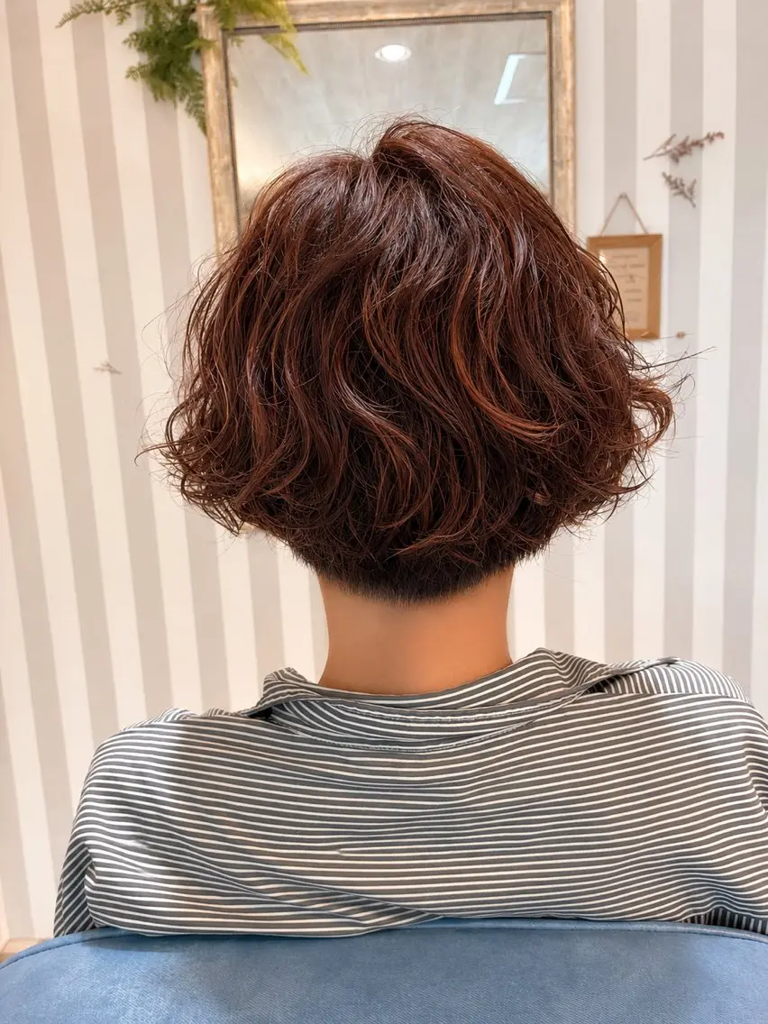 ショート カラー パーマ abe mikaのヘアスタイル