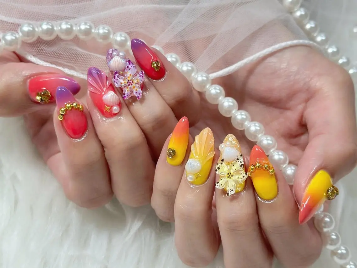 ネイル AURA NAIL 上前津のネイルデザイン