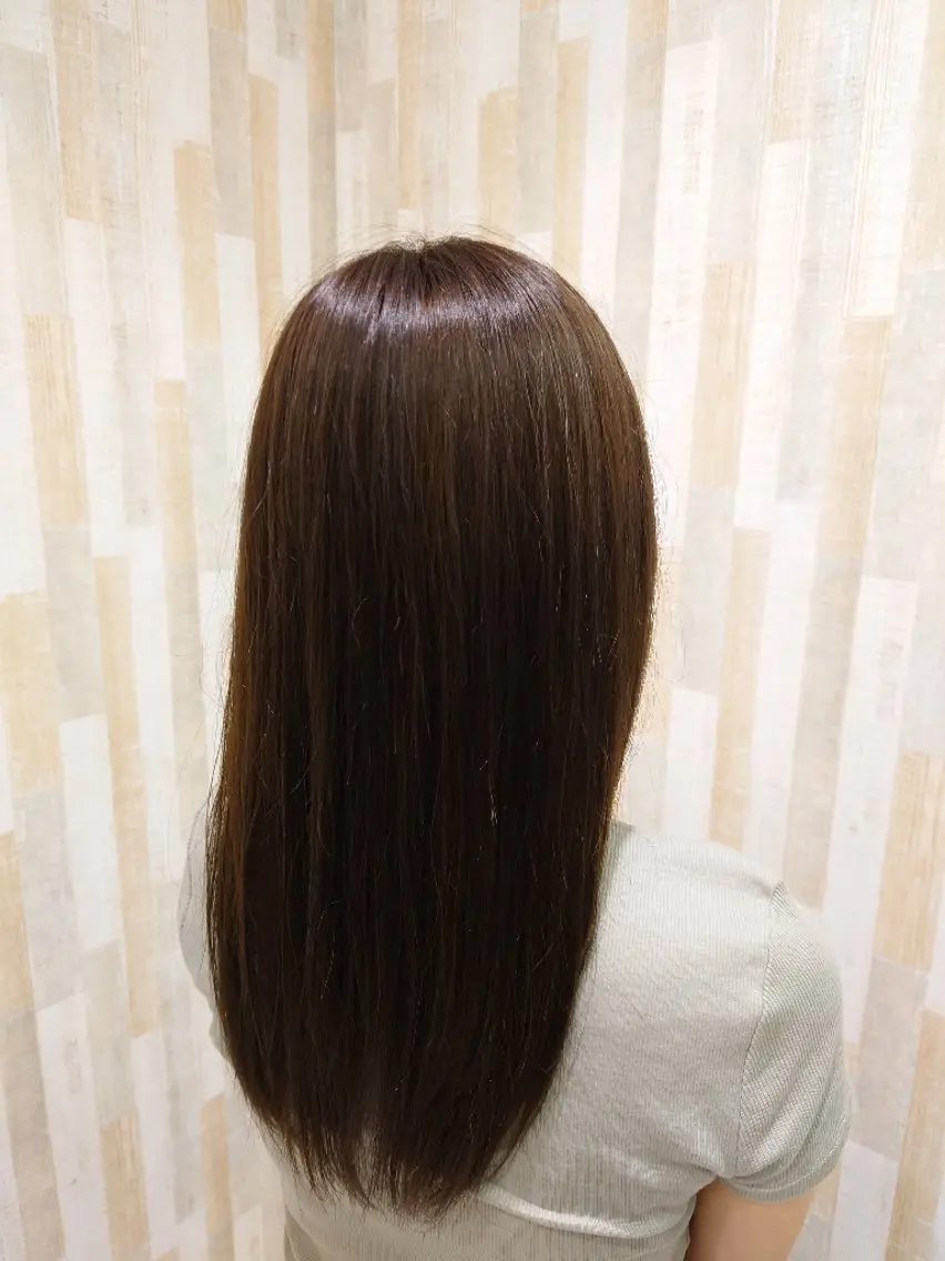 ロング カラー ブラウンカラー ショコラブラウン earth平塚店 間瀬亜紗里のヘアスタイル