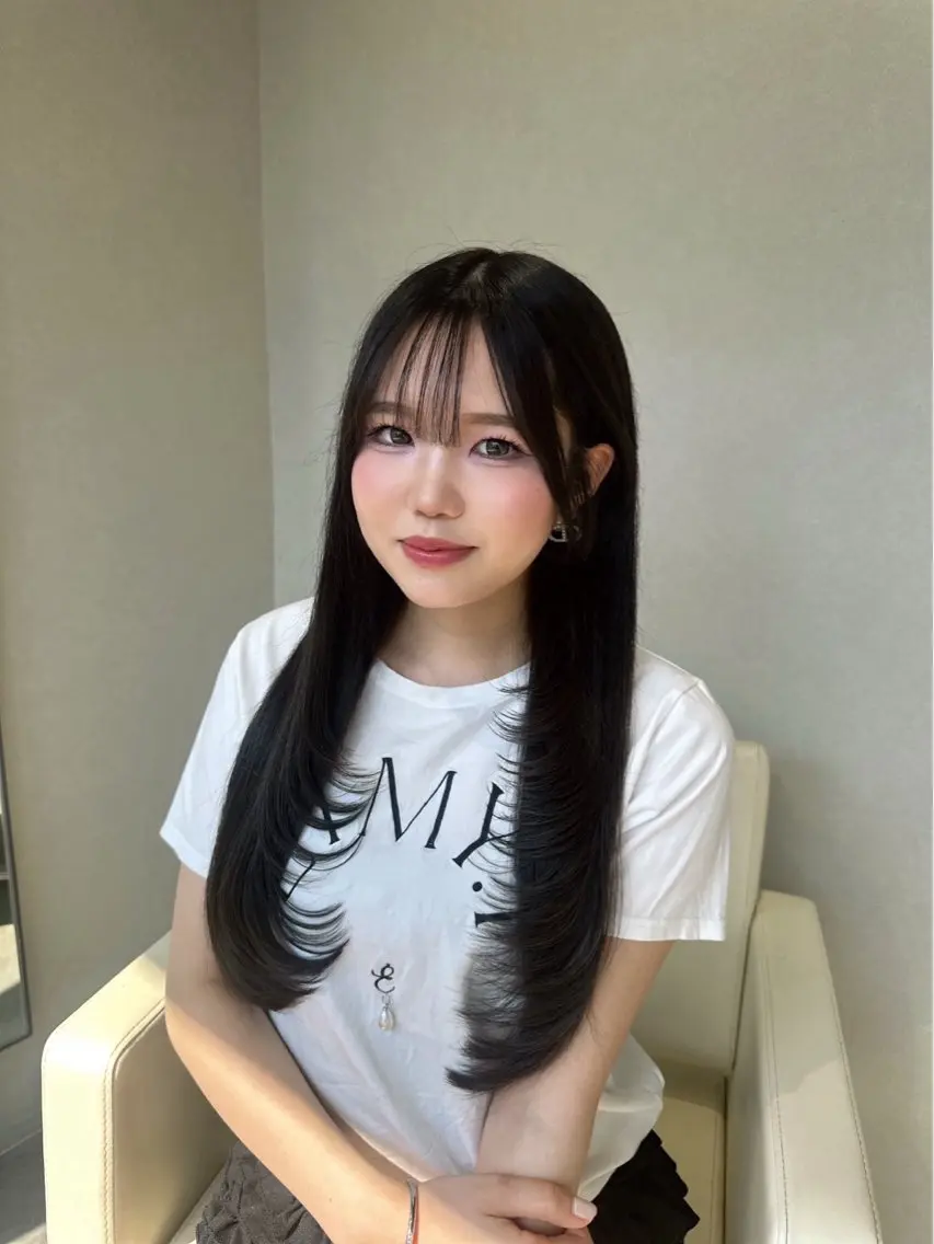 ロング レイヤーカット 村上 万愛のヘアスタイル