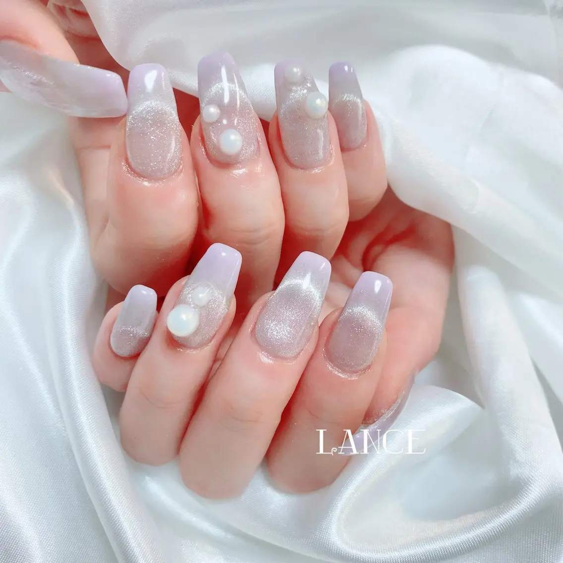 ネイル オーロラネイル フレンチネイル グラデーション キラキラネイル 韓国ネイル Lance nailのネイルデザイン