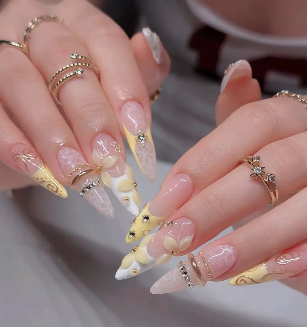 ネイル アートネイル ボルドー フレンチネイル ジェルネイル 氷ネイル・うるうるネイル ハンドネイル Julie Nail Rinのネイルデザイン