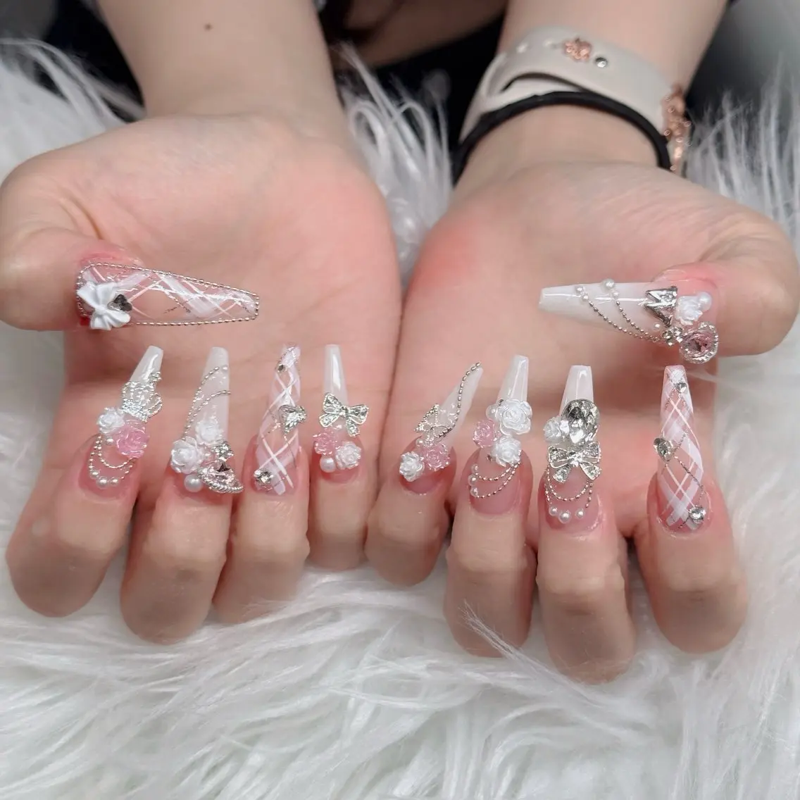 ネイル フットネイル フレンチネイル グラデーション 韓国ネイル ロングネイル ハンドネイル HOT Nail Salonのネイルデザイン