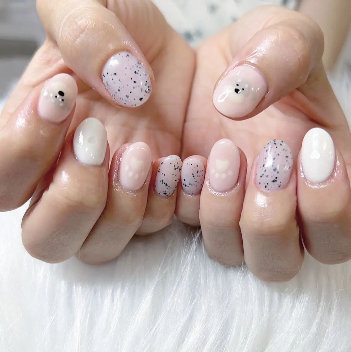 ネイル ハンドネイル フットネイル Minami 🍓のネイルデザイン