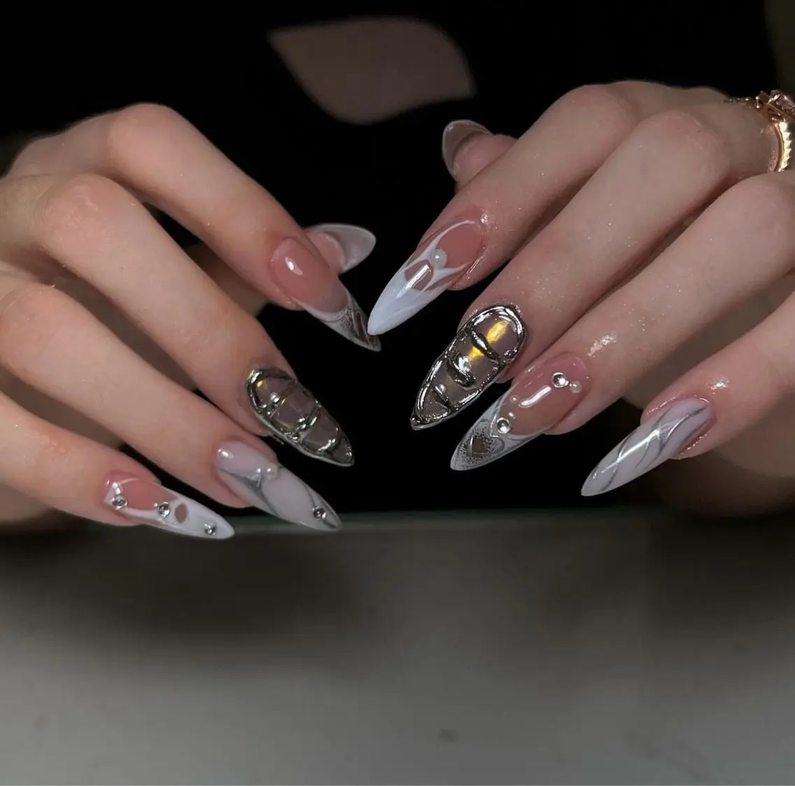 ネイル アートネイル 長さ出し ガーリー 韓国ネイル 持ち込み Rin Nail 新大久保店のネイルデザイン