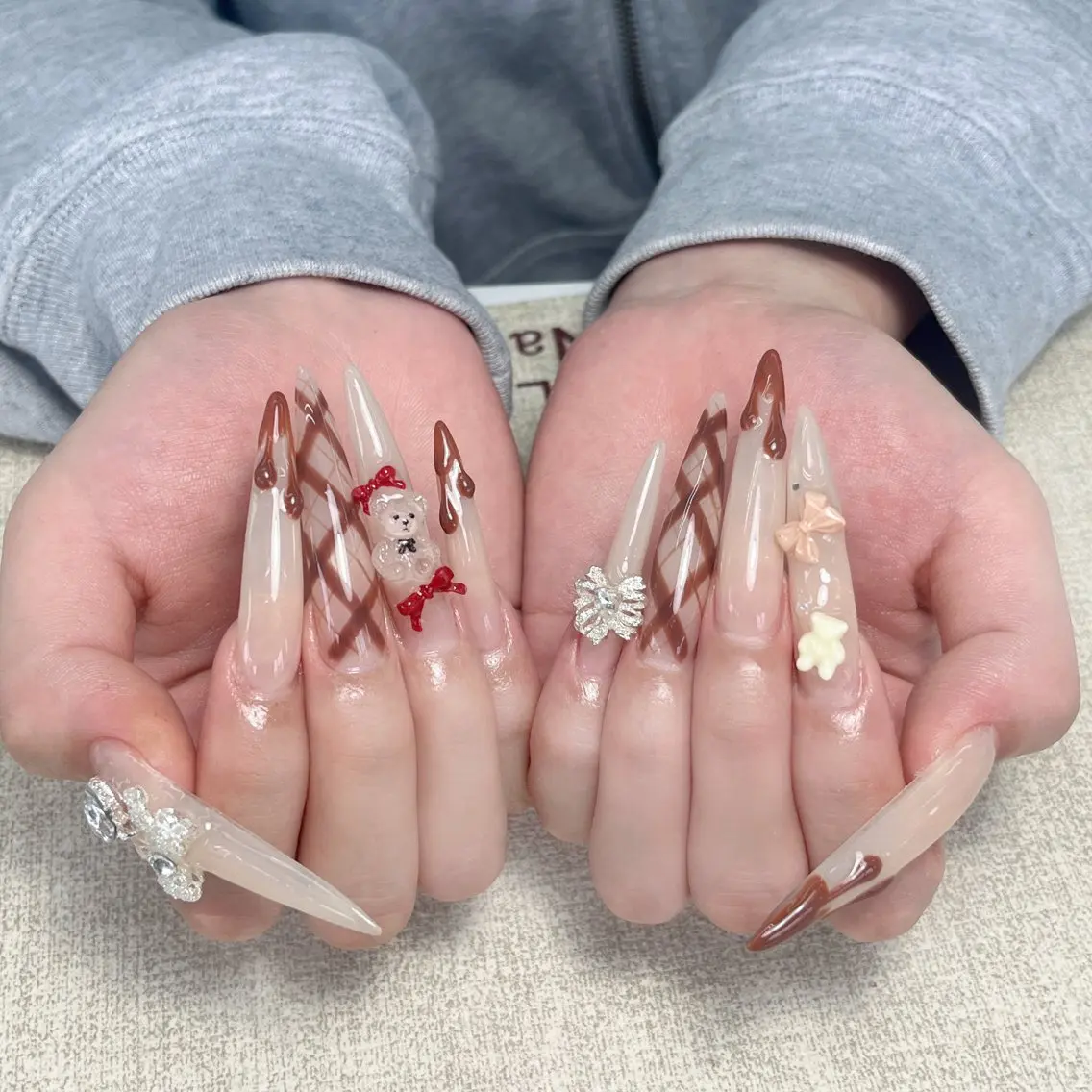 ネイル ハンドネイル ハンドケア ちごみ Novaのネイルデザイン