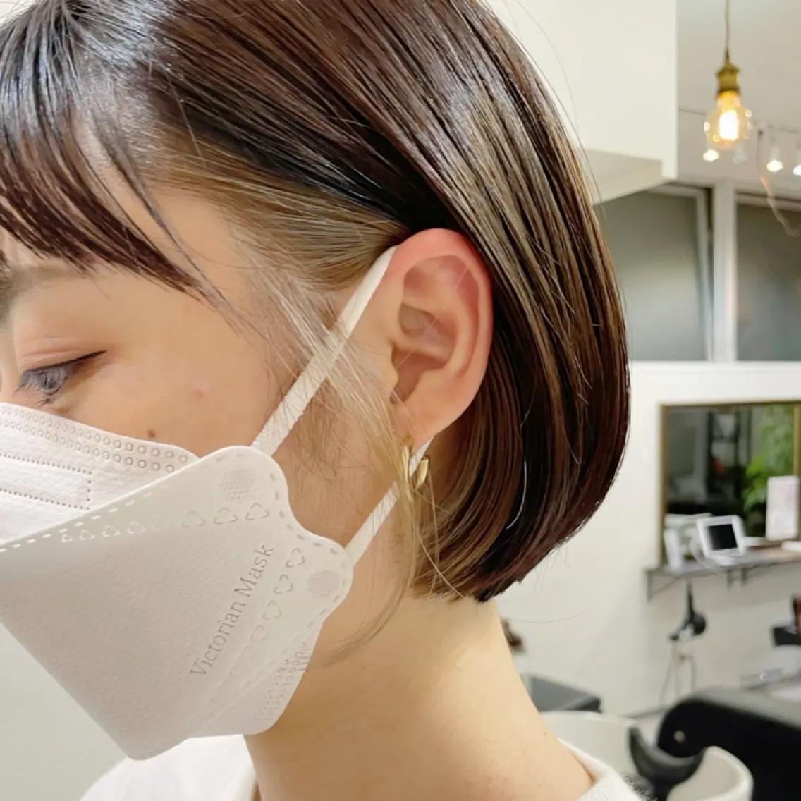 ショート カラー ショートボブ ベージュカラー ブリーチ デザインカラー イヤリングカラー 似合わせカット ショートボブ🦋廣瀬のヘアスタイル