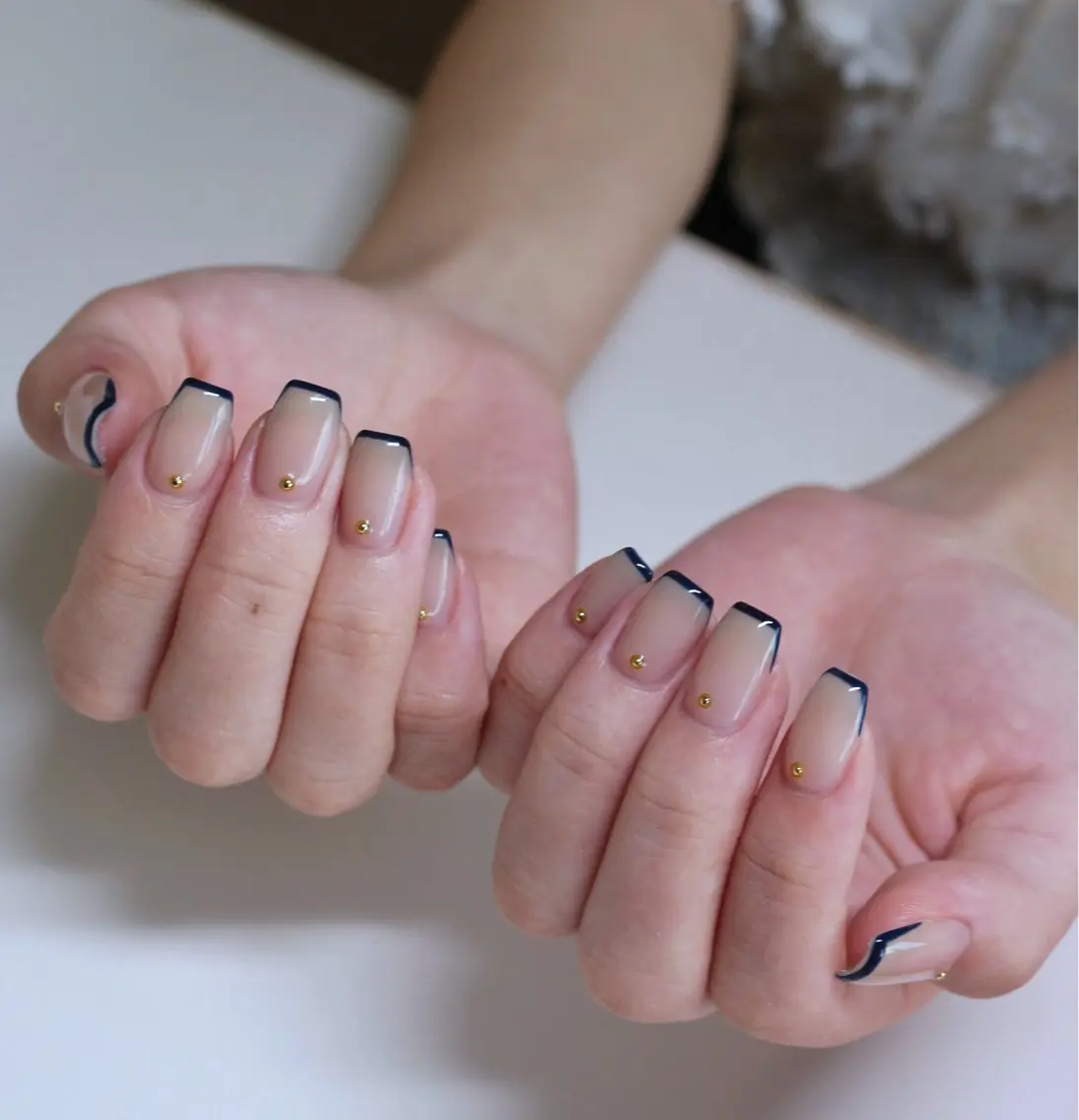ネイル フレンチネイル 韓国ネイル ネイビー ワンホンネイル ハンドネイル Baku Nailsのネイルデザイン