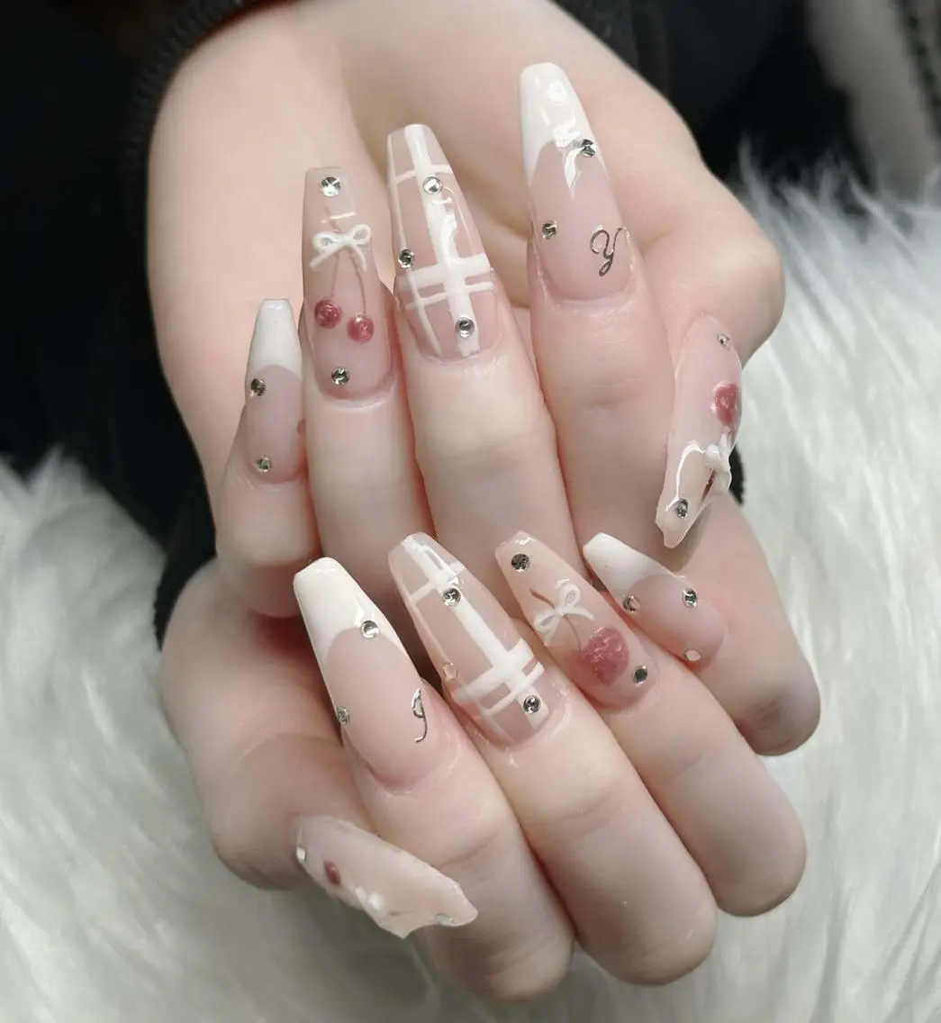 ネイル フレンチネイル ジェルネイル ハロウィン 韓国ネイル マグネットネイル ハンドネイル H.baby Nail Salonのネイルデザイン