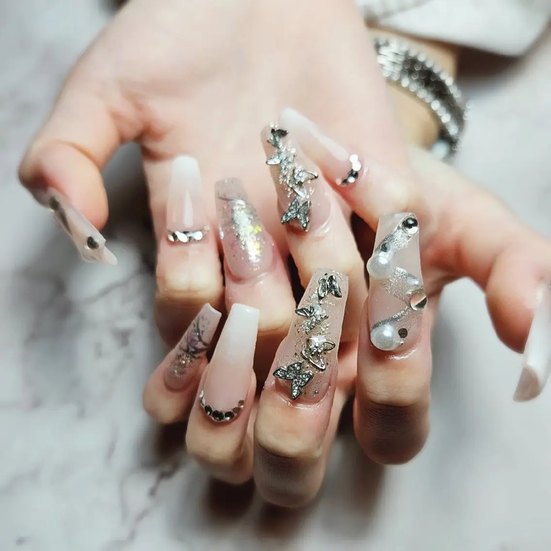 ネイル 🍭Yun nail hyejin🌸のネイルデザイン