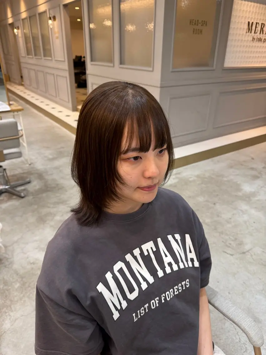 ミディアム カラー ブラウンカラー 顔周りカット レイヤーカット 小顔カット ウルフカット 上田 莉那のヘアスタイル
