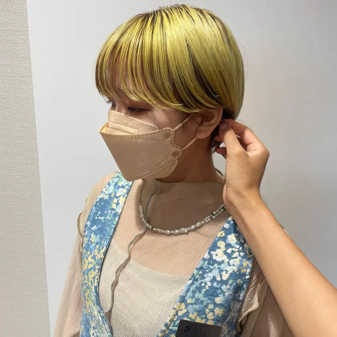 ショート カラー ベージュ/透明感/ 桃子🎀のヘアスタイル