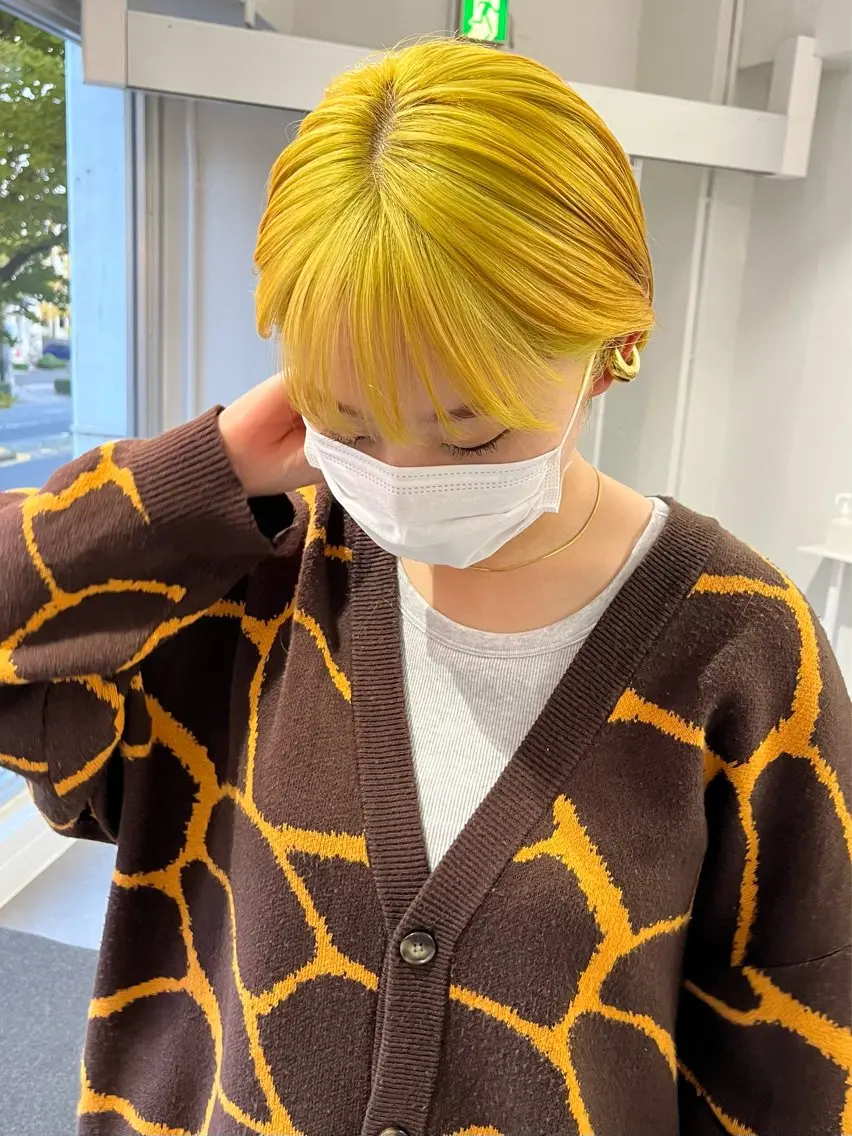 ショート カラー 千葉 佑月のヘアスタイル