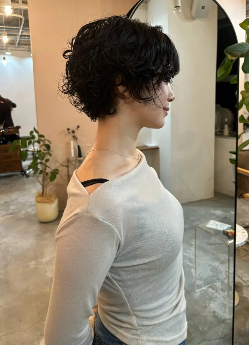 ショート パーマ ボブ ショートヘア カット パーマ レイヤー/ボブ/ 艶カラー/林 蓮のヘアスタイル