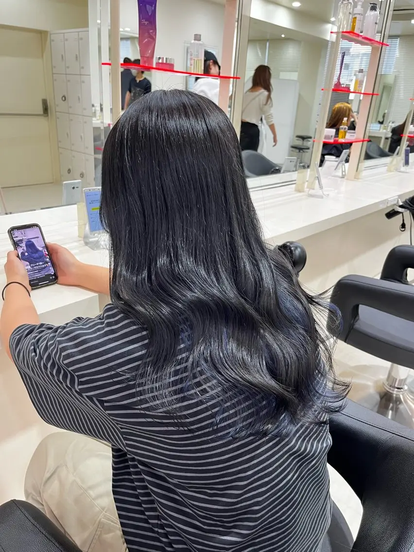 ロング カラー ヘアカラー トリートメント 💟RINNA 艶カラー💟のヘアスタイル