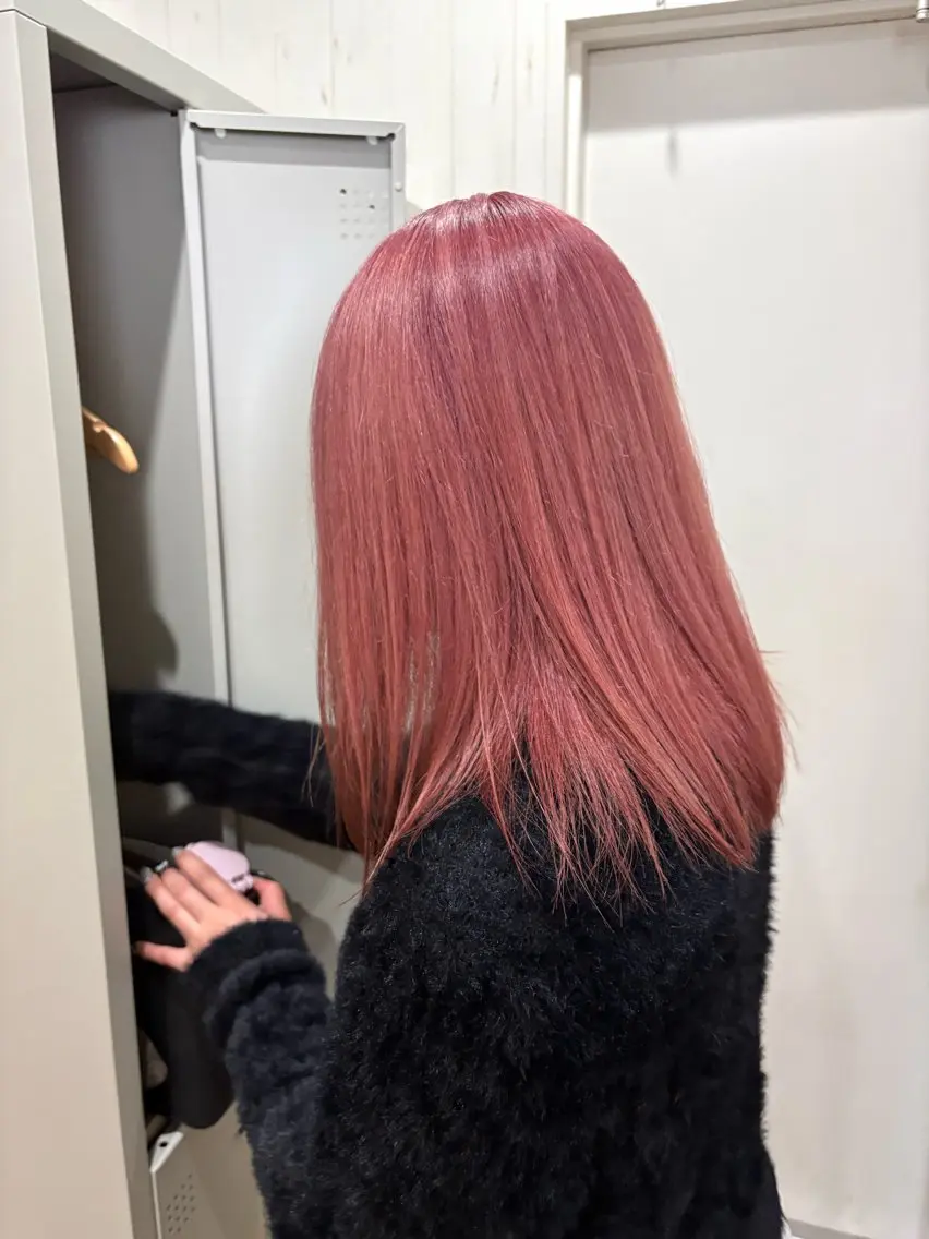 セミロング カラー 友杉 香子のヘアスタイル