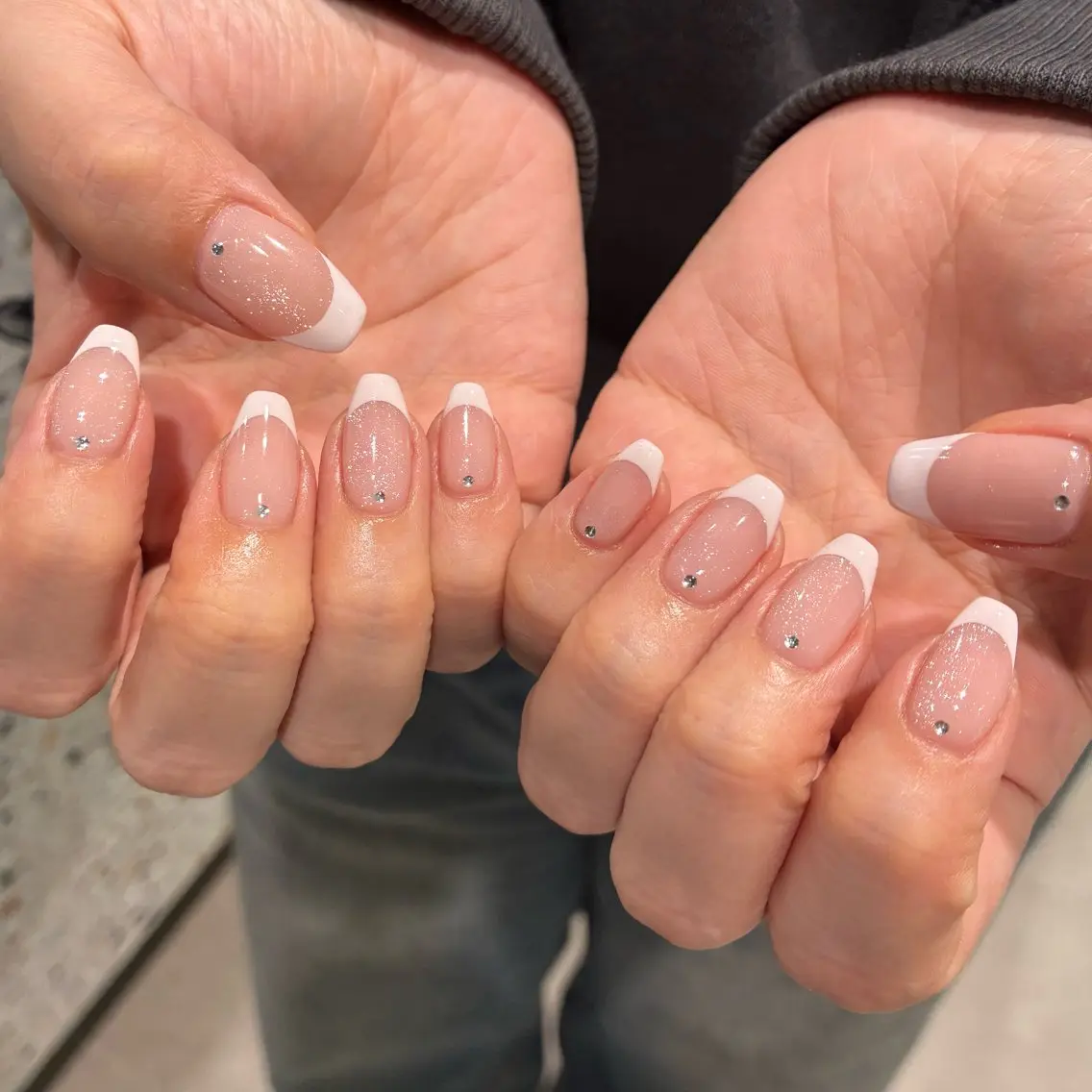 ネイル フレンチネイル マグネットネイル ハンドネイル WAVY airiのネイルデザイン