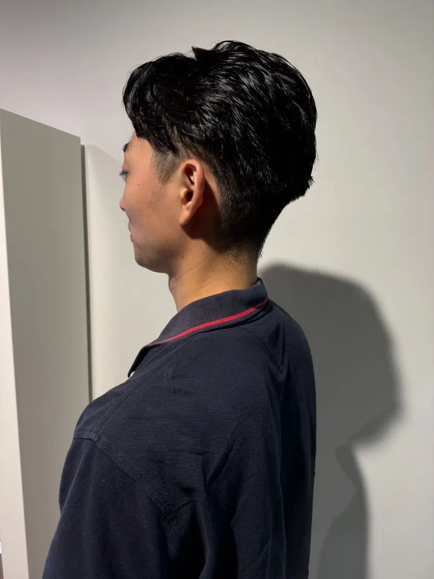 メンズ センターパート カット 🦋メンズカット/パ ーマモデル紀輔🦋‪のヘアスタイル
