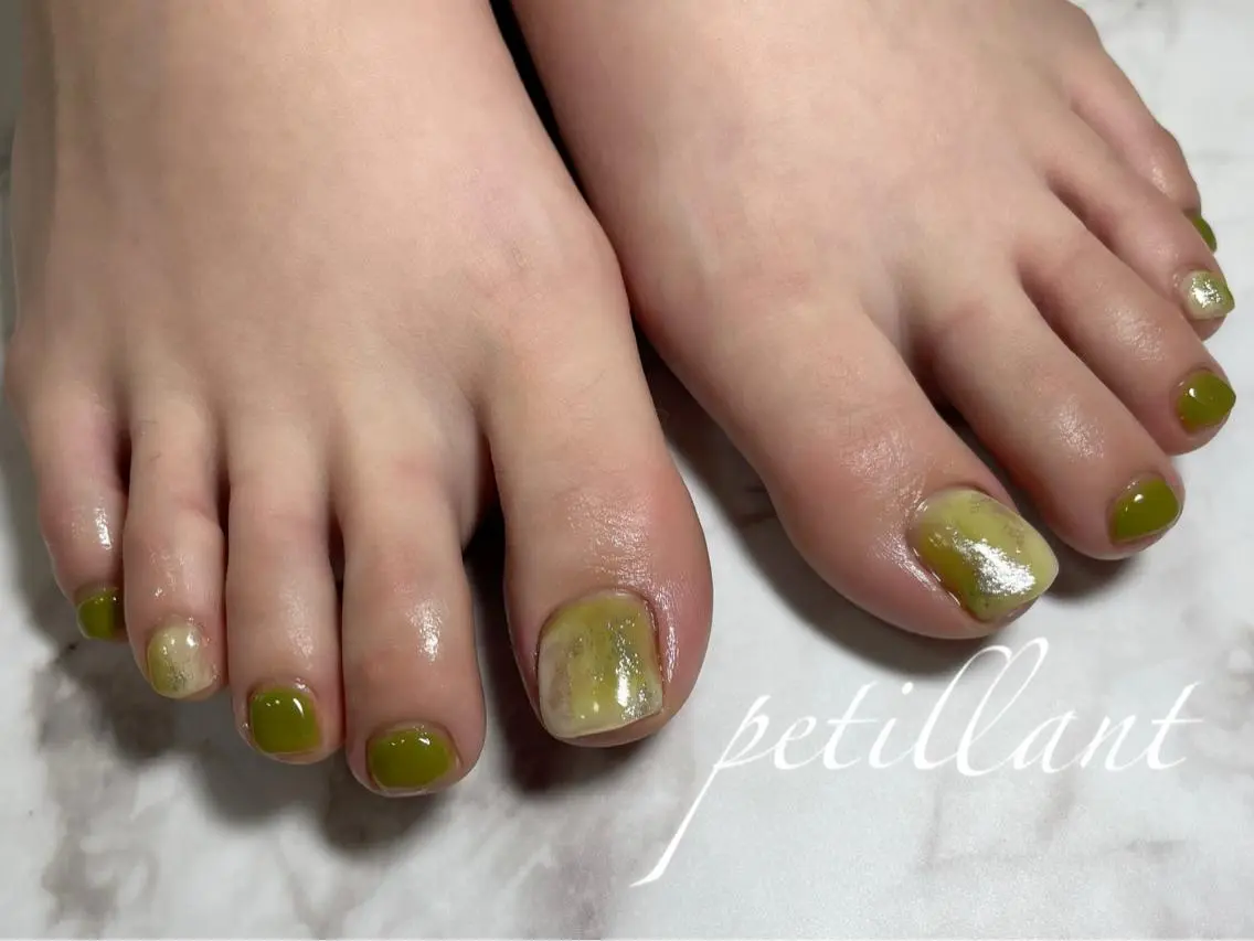 ネイル フットネイル ピスタチオネイル 春ネイル nail salon petillantのネイルデザイン
