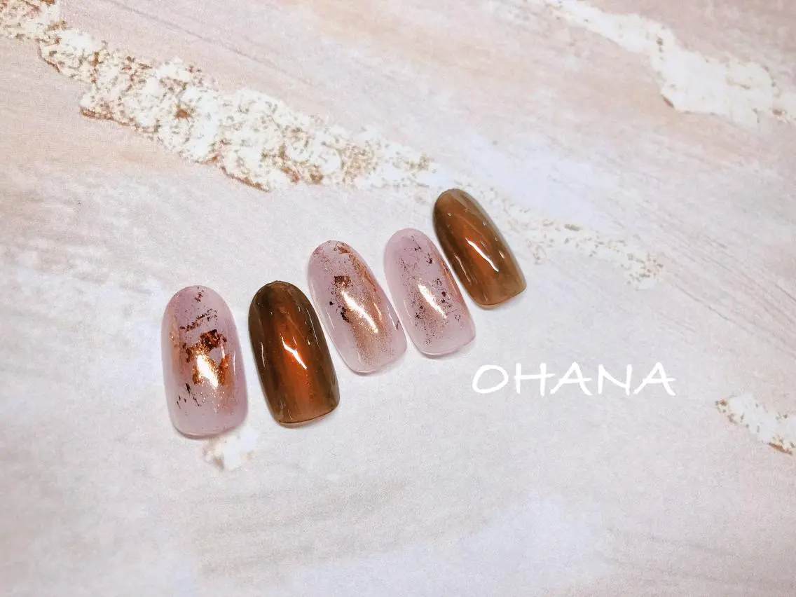 ネイル べっ甲ネイル フットネイル マグネットネイル ミラーネイル ニュアンスネイル nailroom OHANA🌴のネイルデザイン