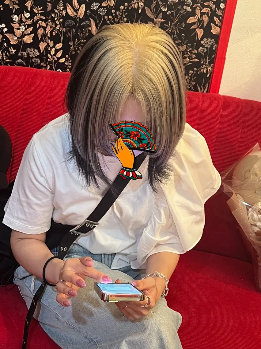 ポイントデザインカラー🌈フルカラー+アンブレラorお顔周りポイントブリーチ ¥10500の写真