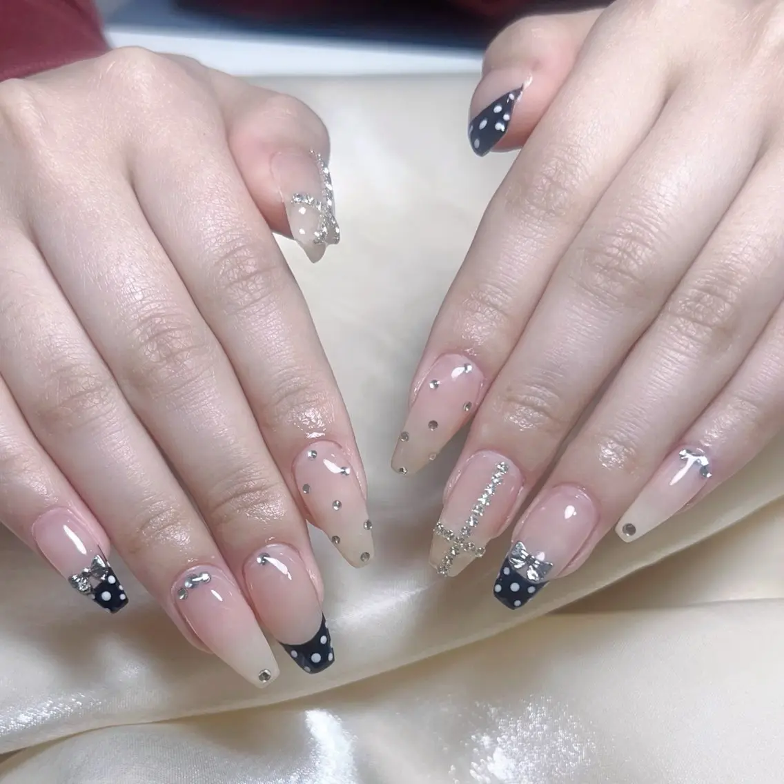 メンズ ネイル メンズ韓国風 アートネイル オーロラネイル ガーリー キラキラネイル ハンドネイル Nail salon 木にいるのネイルデザイン