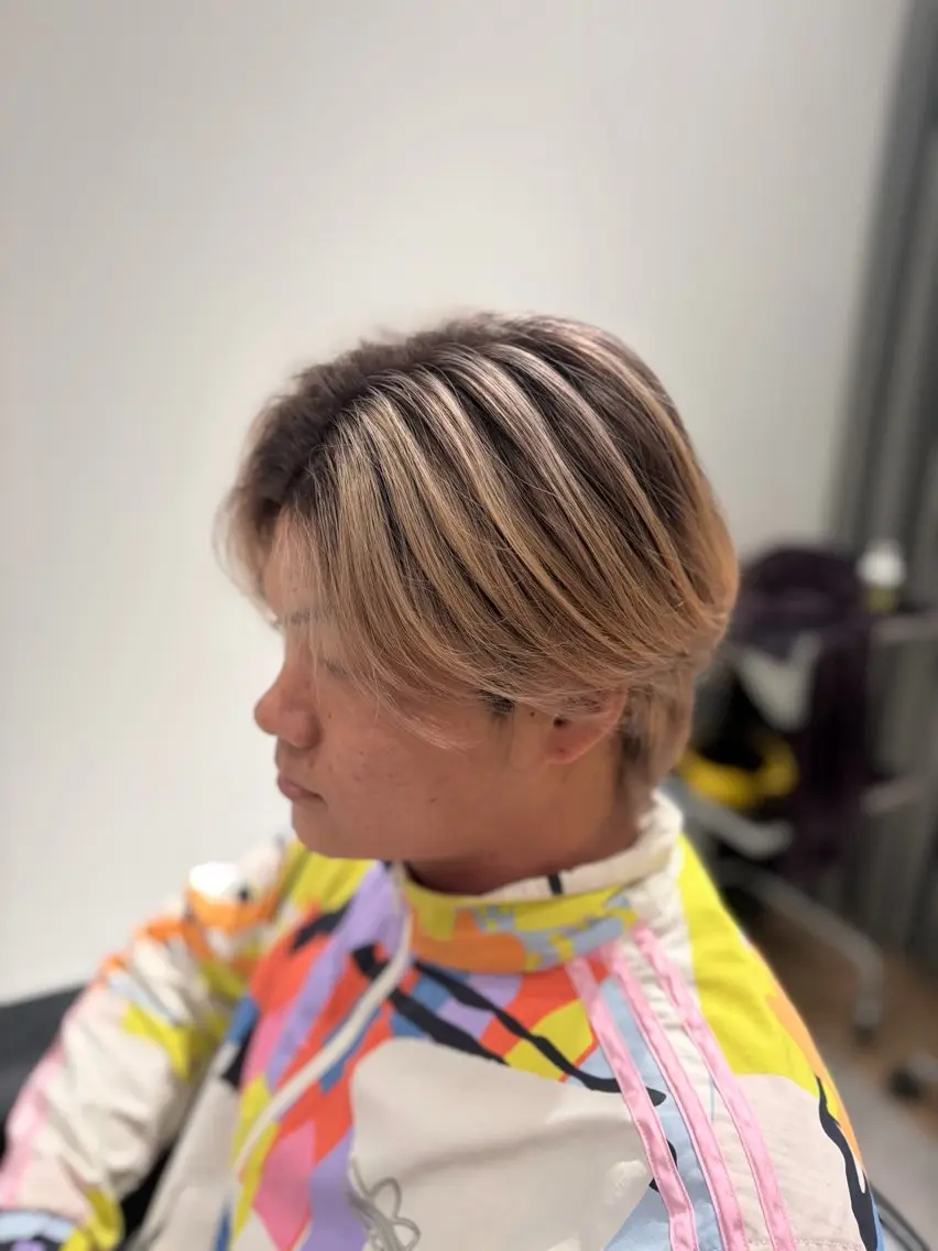 【メンズ限定】カット+ブリーチ+バレイヤージュカラー+トリートメント（ハイライトも🉑）の写真