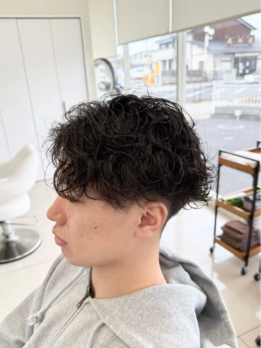 パーマ メンズ カット パーマ メンズ特化美容師 /真家雅樹🔥のヘアスタイル