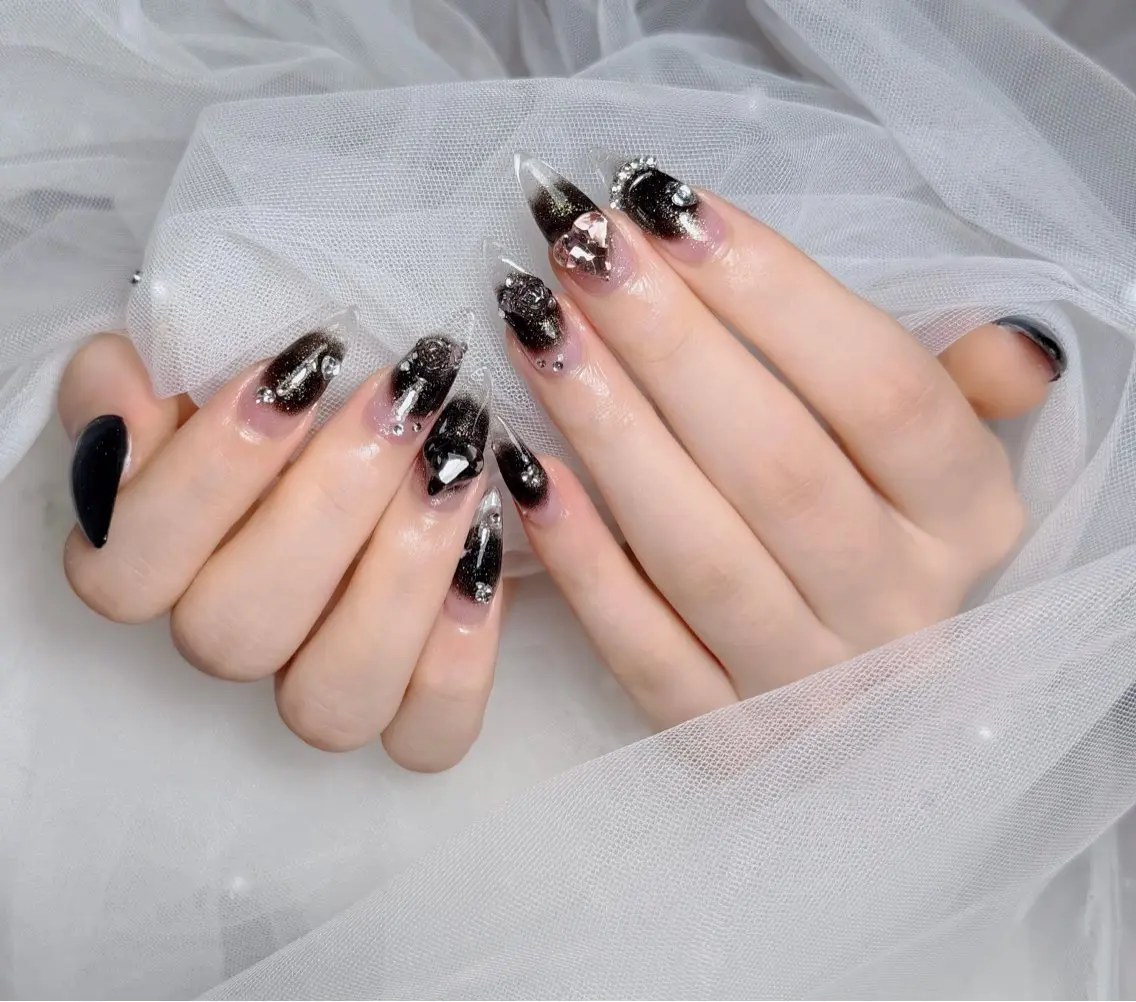 ネイル アートネイル フレンチネイル ジェルネイル 韓国ネイル マグネットネイル ハンドネイル Lenie Nail Okuboのネイルデザイン