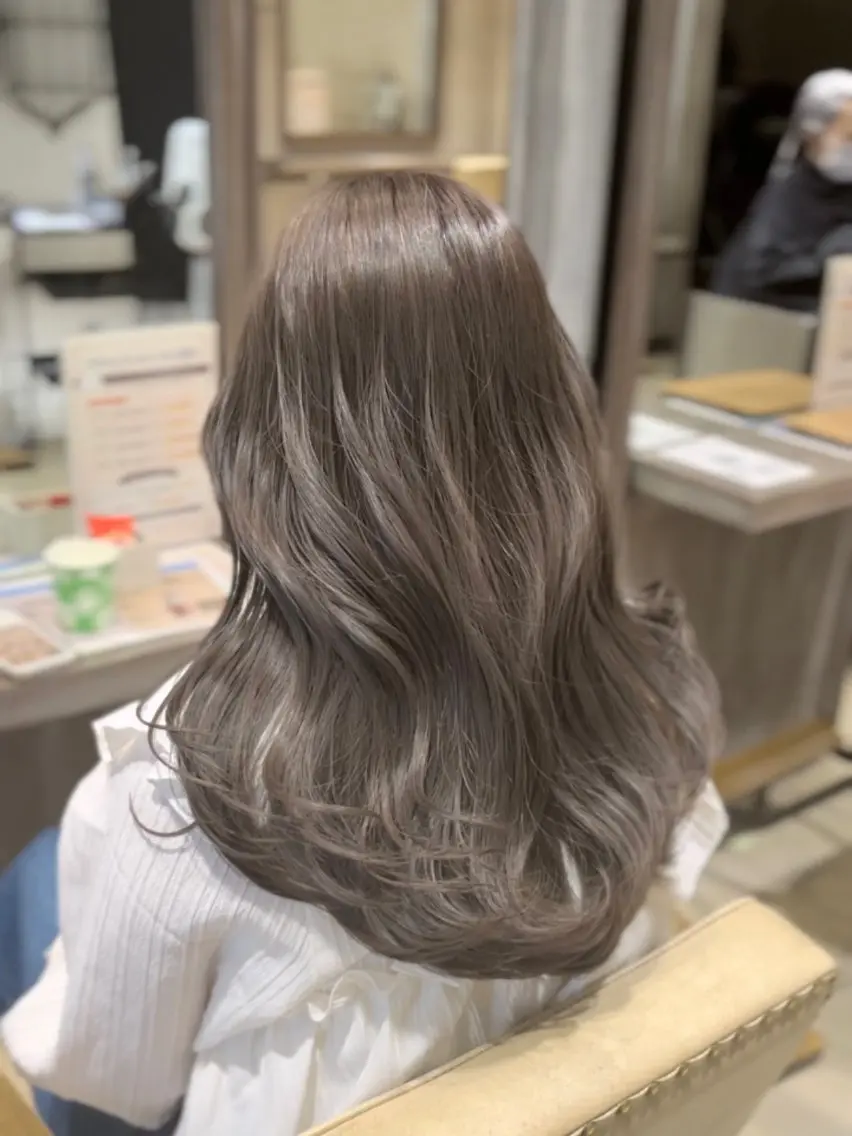 セミロング カラー 高槻No.1🇰🇷 韓国ヘア 橋口陽太のヘアスタイル
