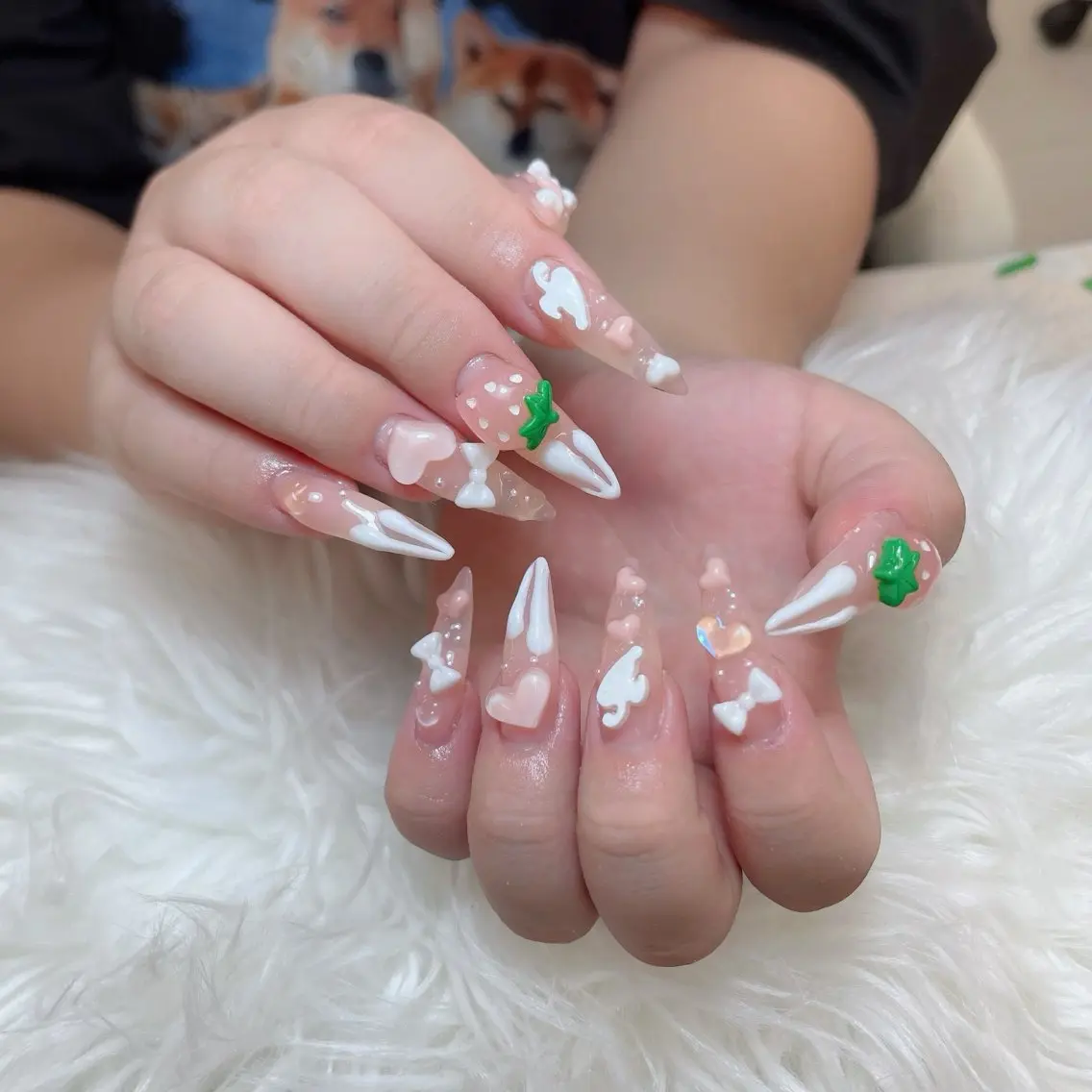 [チップ長さだし10本] (当店と他店)オフあり🥰　持ち込みデザイン、パーツつけ放題の写真