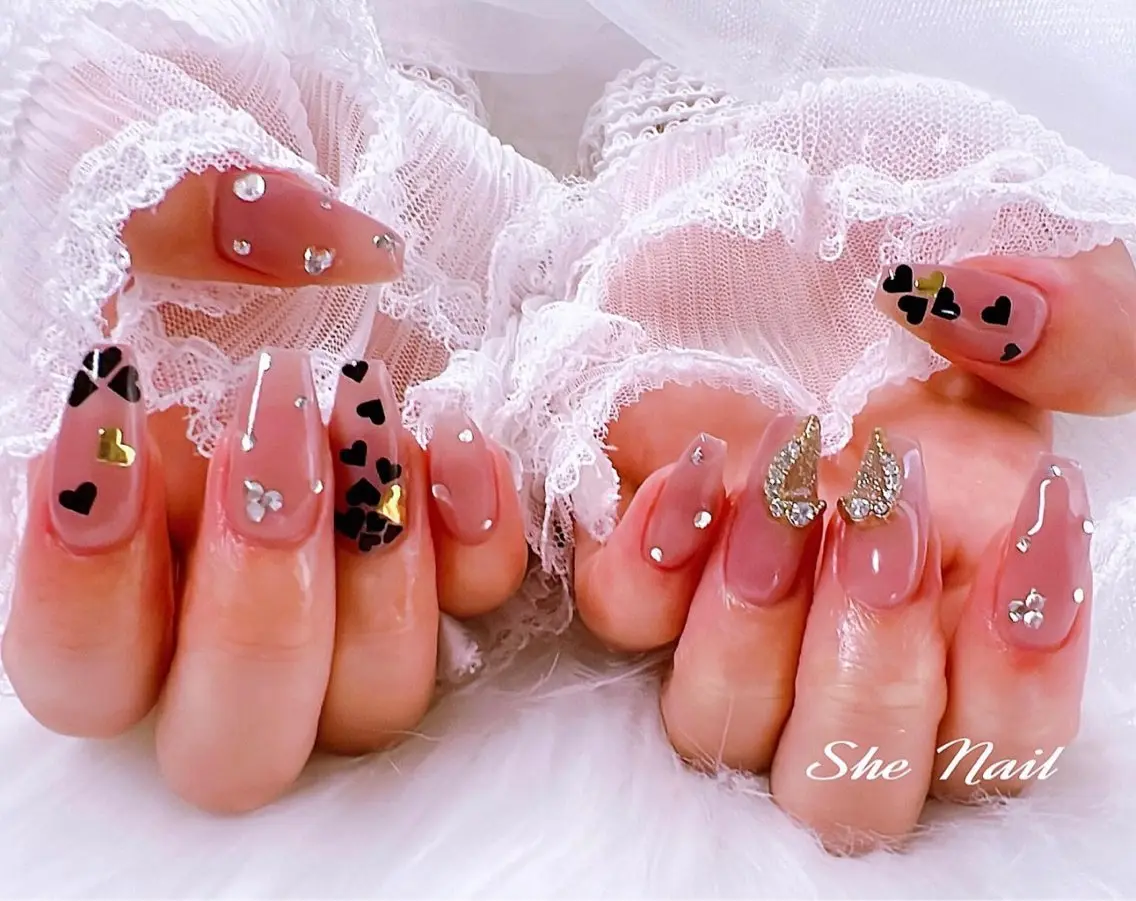 ネイル チークネイル 長さ出し フレンチネイル ガラスフレンチ キラキラネイル ISA_ BELLAのネイルデザイン