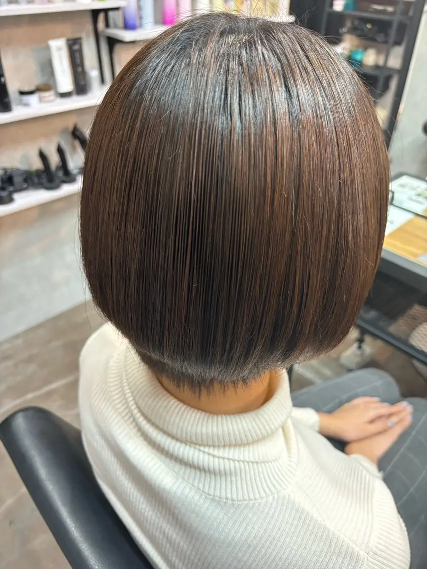 ショート 縮毛矯正 トリートメント 💜髪質改善/ 艶カラー/ミナ🩷のヘアスタイル