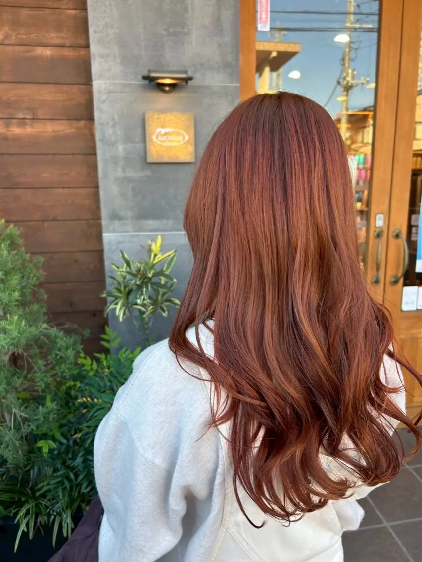 ロング カラー 杉山 咲のヘアスタイル