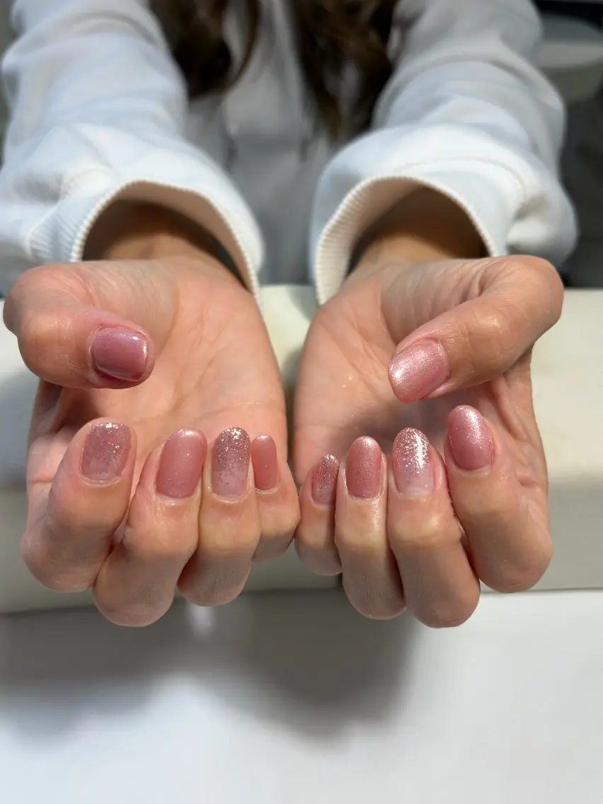 ネイル グラデーション ラメ(グリッター) ラメグラデーション ワンカラーネイル yui♡ nailmor.のネイルデザイン