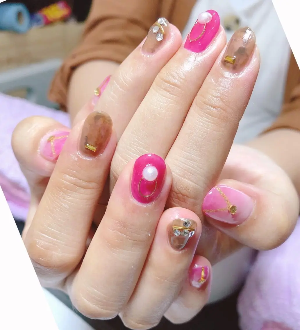 ネイル べっ甲ネイル ハンドネイル ハンドケア u sのネイルデザイン