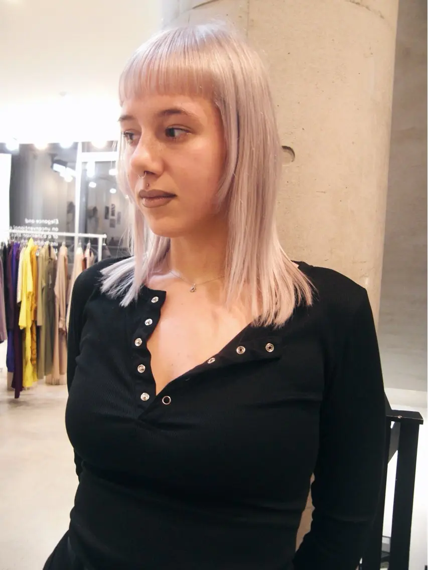 ミディアム カラー オカモト ハルカのヘアスタイル