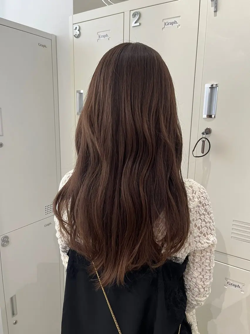 ロング カラー 原口 桃歌のヘアスタイル